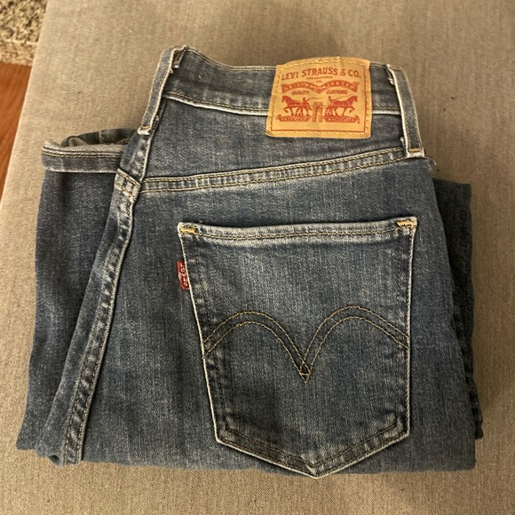 Levi Mile High Cropped Wide Leg Blue Jeans with Red Stripe - Picture 2 of 5